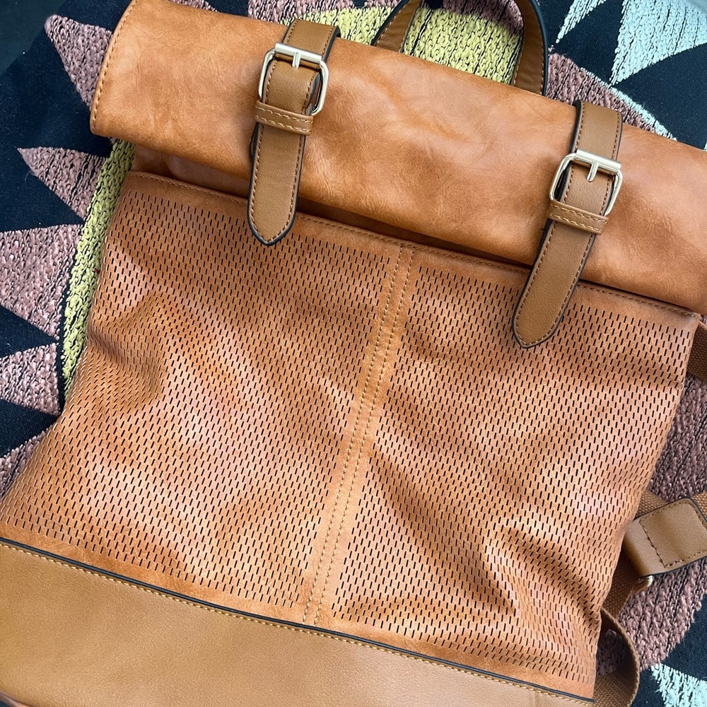 Camel backpack